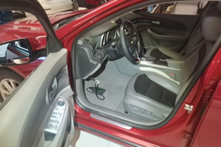 Used Chevrolet Malibu 2014 2.4L Automatic Luxury Edition Driver Seat