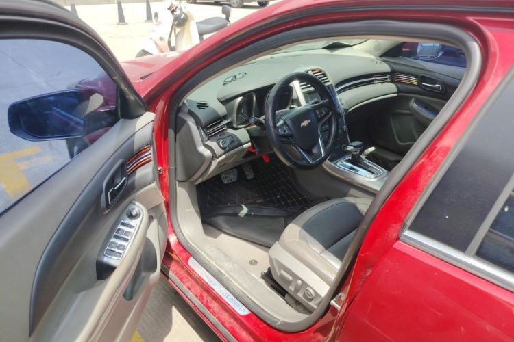 Used Chevrolet Malibu 2014 2.0L Automatic Luxury Edition Driver Seat