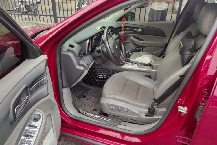 Used Chevrolet Malibu 2014 2.0L Automatic Luxury Edition Driver Seat