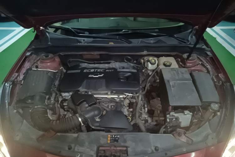 Used Chevrolet Malibu 2014 2.0L Automatic Comfort Edition Engine Bay