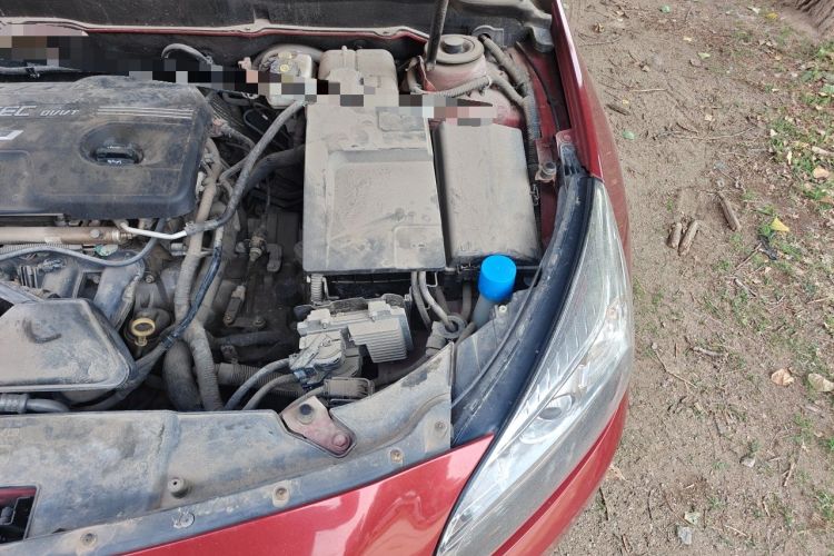Used Chevrolet Malibu 2014 2.0L Automatic Comfort Edition Engine Bay Left
