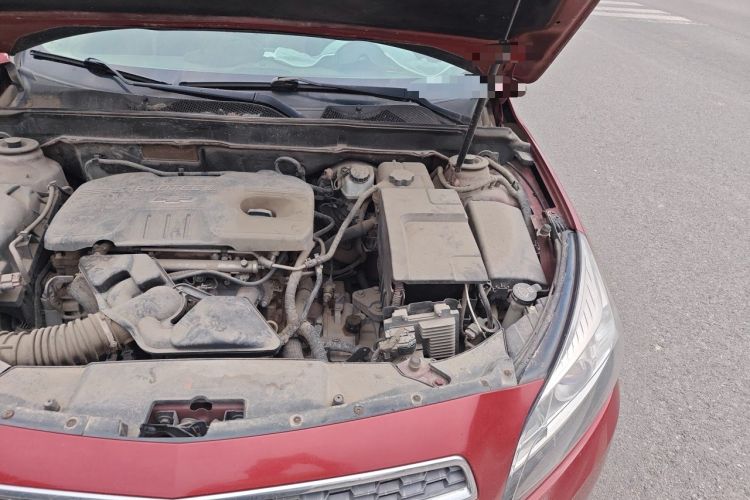 Used Chevrolet Malibu 2014 2.0L Automatic Comfort Edition Engine Bay Left