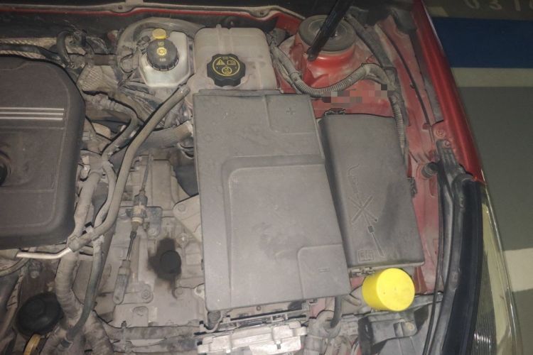 Used Chevrolet Malibu 2014 2.0L Automatic Luxury Edition Engine Bay Left