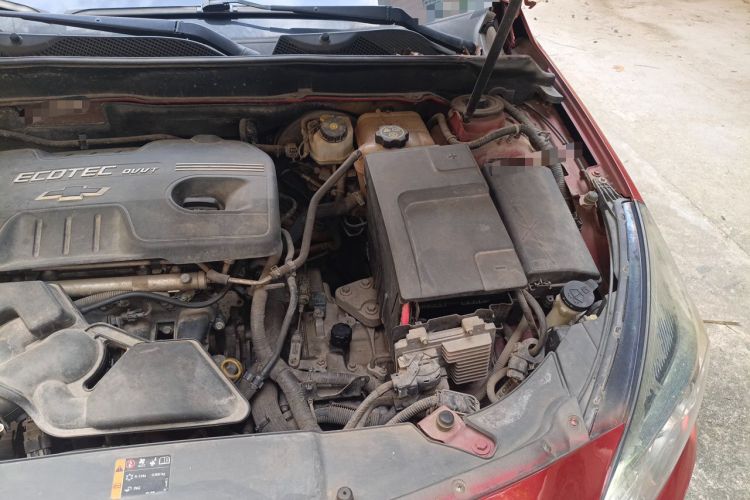 Used Chevrolet Malibu 2014 2.0L Automatic Luxury Edition Engine Bay Left