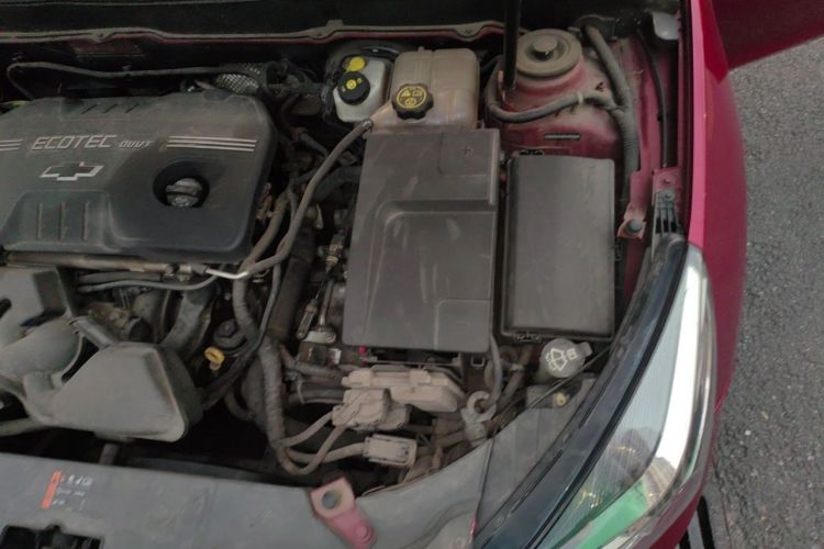 Used Chevrolet Malibu 2014 2.0L Automatic Luxury Edition Engine Bay Left