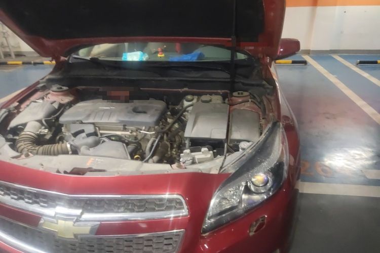 Used Chevrolet Malibu 2014 2.0L Automatic Luxury Edition Engine Bay Left