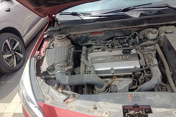 Used Chevrolet Malibu 2014 1.6T Automatic Comfort Edition Engine Bay Right