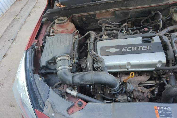 Used Chevrolet Malibu 2014 1.6T Automatic Comfort Edition Engine Bay Right