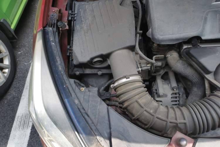 Used Chevrolet Malibu 2014 2.0L Automatic Luxury Edition Engine Bay Right