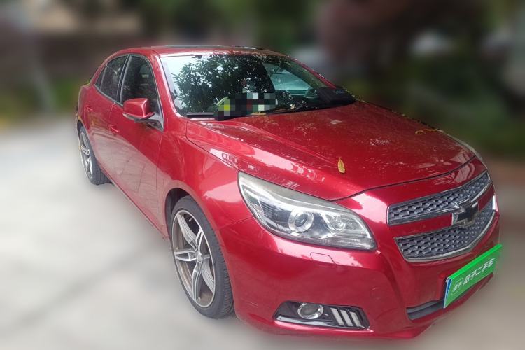 Used Chevrolet Malibu 2014 2.4L Automatic Luxury Edition Front Right 45 Deg