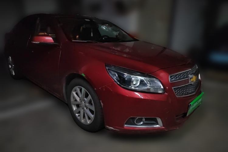 Used Chevrolet Malibu 2014 2.4L Automatic Luxury Edition Front Right 45 Deg