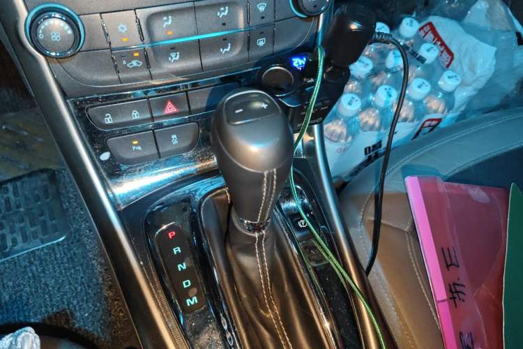 Used Chevrolet Malibu 2014 2.0L Automatic Luxury Edition Gear Lever