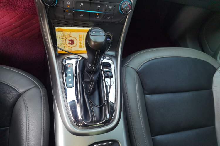 Used Chevrolet Malibu 2014 2.4L Automatic Luxury Edition Gear Lever