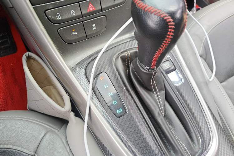 Used Chevrolet Malibu 2014 2.0L Automatic Luxury Edition Gear Lever