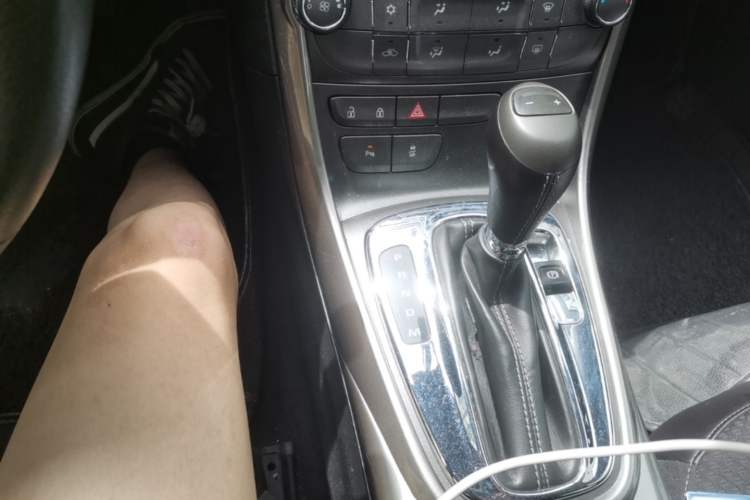 Used Chevrolet Malibu 2014 1.6T Automatic Comfort Edition Gear Lever