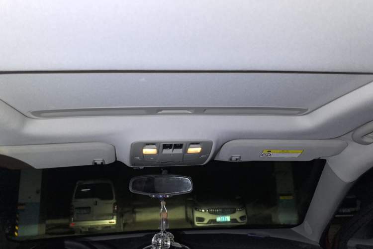 Used Chevrolet Malibu 2014 2.0L Automatic Luxury Edition Headliner