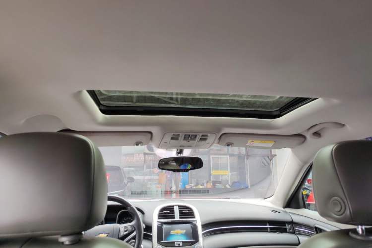 Used Chevrolet Malibu 2014 2.0L Automatic Luxury Edition Headliner