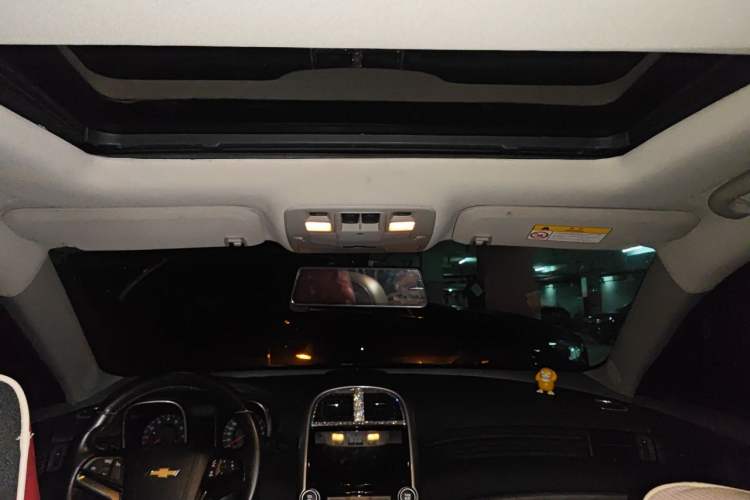 Used Chevrolet Malibu 2014 2.0L Automatic Luxury Edition Headliner