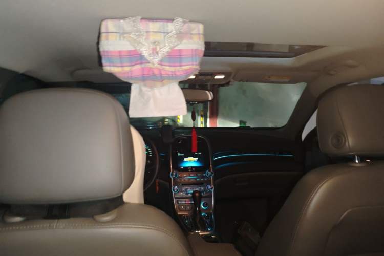 Used Chevrolet Malibu 2014 2.0L Automatic Luxury Edition Headliner