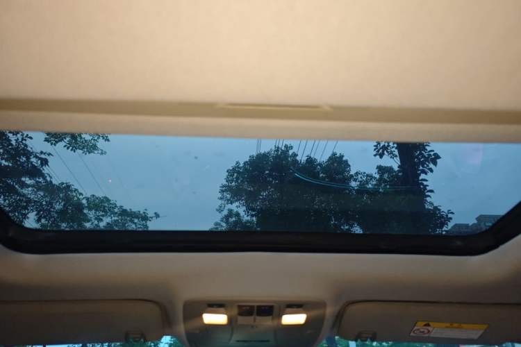 Used Chevrolet Malibu 2014 2.0L Automatic Luxury Edition Headliner