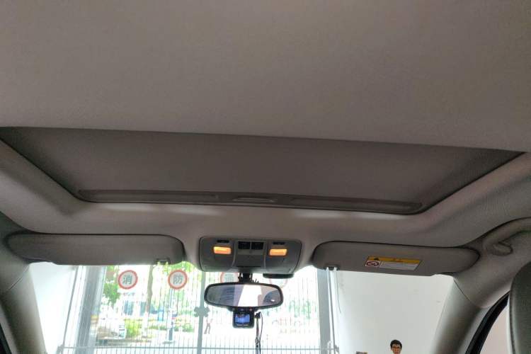 Used Chevrolet Malibu 2014 2.0L Automatic Luxury Edition Headliner