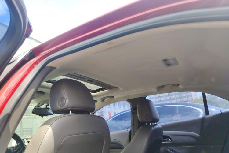 Used Chevrolet Malibu 2014 2.0L Automatic Luxury Edition Headliner