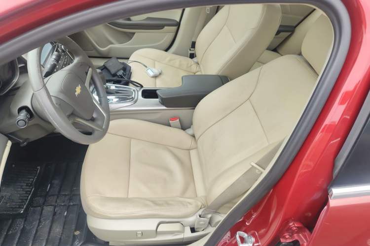 Used Chevrolet Malibu 2014 2.0L Automatic Comfort Edition Left Front Seat