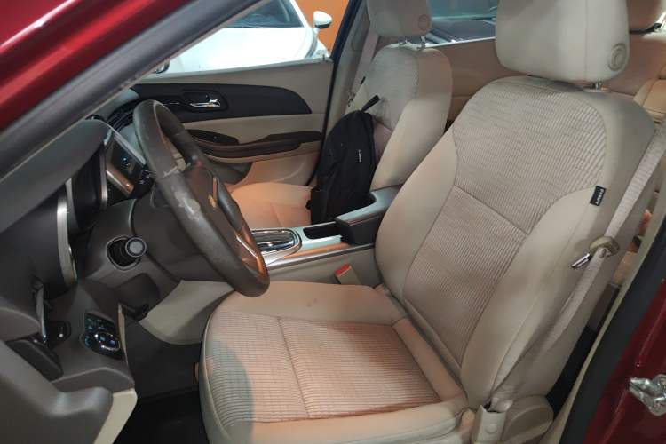 Used Chevrolet Malibu 2014 2.0L Automatic Comfort Edition Left Front Seat