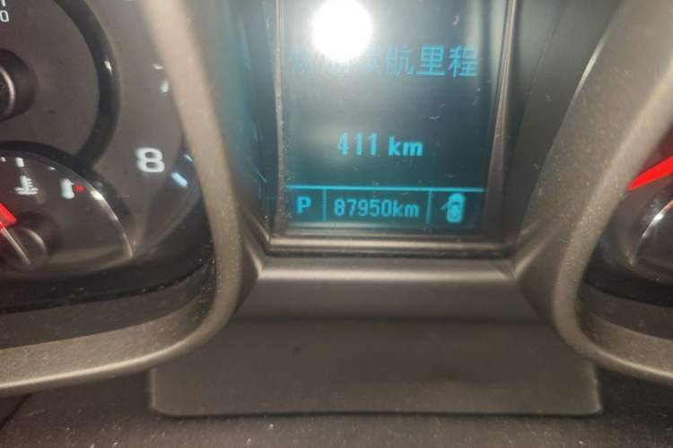 Used Chevrolet Malibu 2014 2.0L Automatic Luxury Edition Odometer Close Up