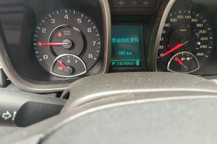 Used Chevrolet Malibu 2014 2.0L Automatic Luxury Edition Odometer Close Up