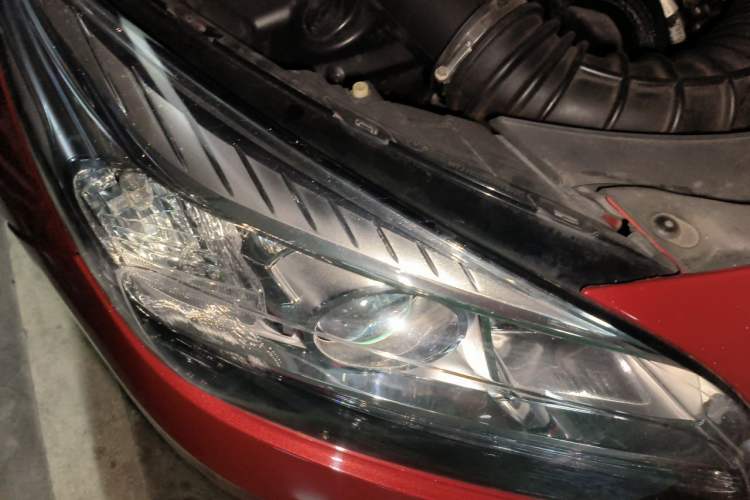 Used Chevrolet Malibu 2014 2.0L Automatic Comfort Edition Right Front Headlight