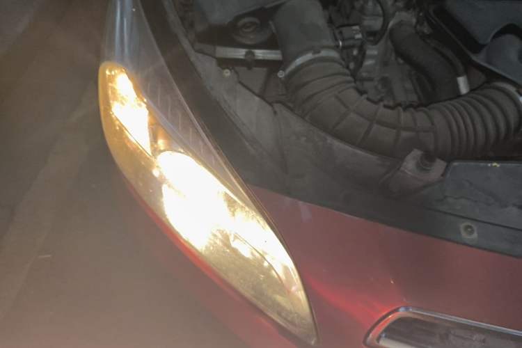 Used Chevrolet Malibu 2014 2.0L Automatic Comfort Edition Right Front Headlight