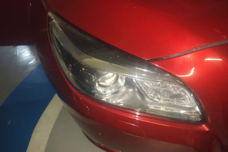 Used Chevrolet Malibu 2014 2.0L Automatic Luxury Edition Right Front Headlight