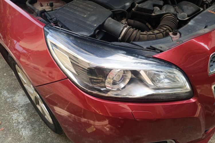 Used Chevrolet Malibu 2014 2.0L Automatic Luxury Edition Right Front Headlight