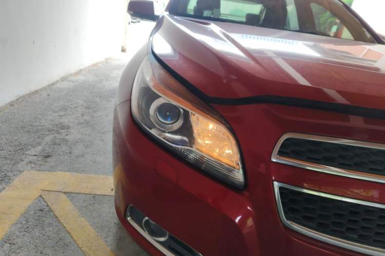 Used Chevrolet Malibu 2014 2.0L Automatic Luxury Edition Right Front Headlight