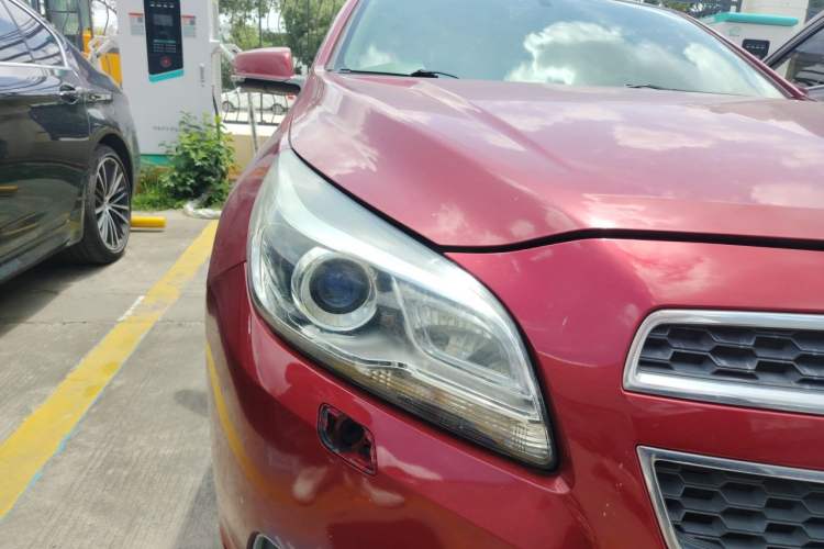 Used Chevrolet Malibu 2014 2.0L Automatic Luxury Edition Right Front Headlight