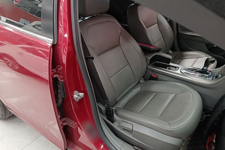 Used Chevrolet Malibu 2014 2.0L Automatic Luxury Edition Right Front Seat