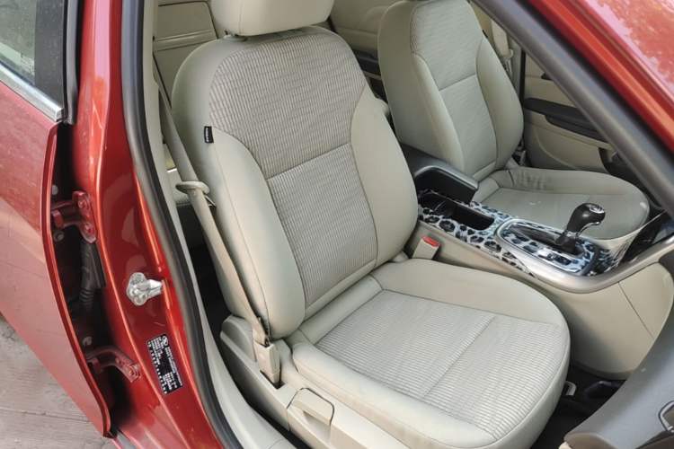 Used Chevrolet Malibu 2014 2.0L Automatic Comfort Edition Right Front Seat