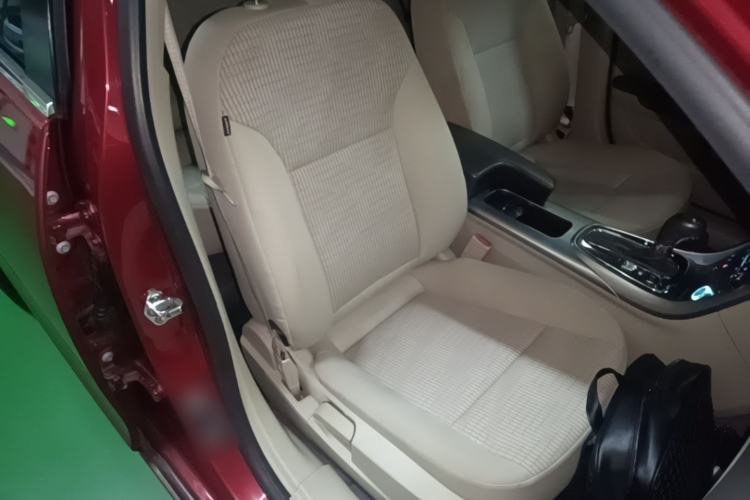 Used Chevrolet Malibu 2014 2.0L Automatic Comfort Edition Right Front Seat