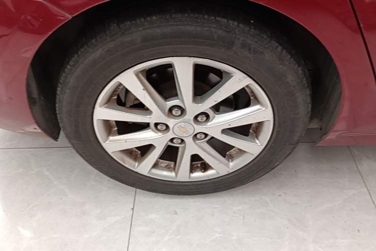 Used Chevrolet Malibu 2014 2.0L Automatic Luxury Edition Right Rear Wheel Hub