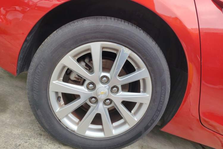 Used Chevrolet Malibu 2014 2.0L Automatic Luxury Edition Right Rear Wheel Hub