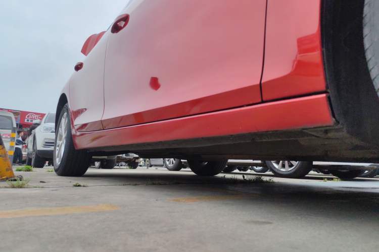 Used Chevrolet Malibu 2014 2.0L Automatic Luxury Edition Right Side Sill