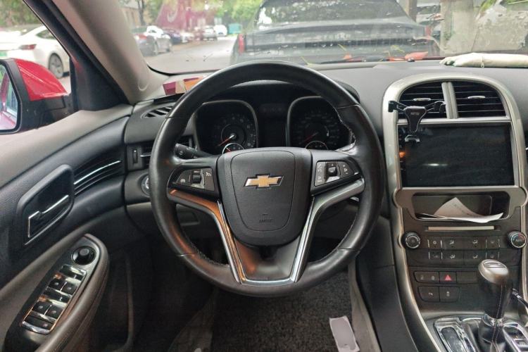 Used Chevrolet Malibu 2014 2.0L Automatic Luxury Edition Steering Wheel