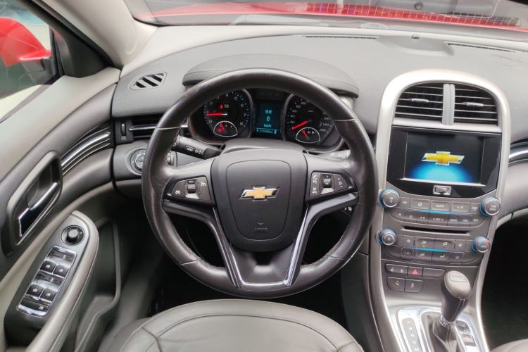 Used Chevrolet Malibu 2014 2.0L Automatic Luxury Edition Steering Wheel