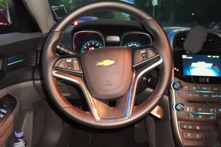 Used Chevrolet Malibu 2014 2.0L Automatic Luxury Edition Steering Wheel
