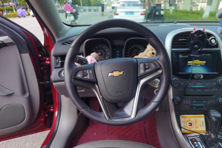 Used Chevrolet Malibu 2014 2.4L Automatic Luxury Edition Steering Wheel
