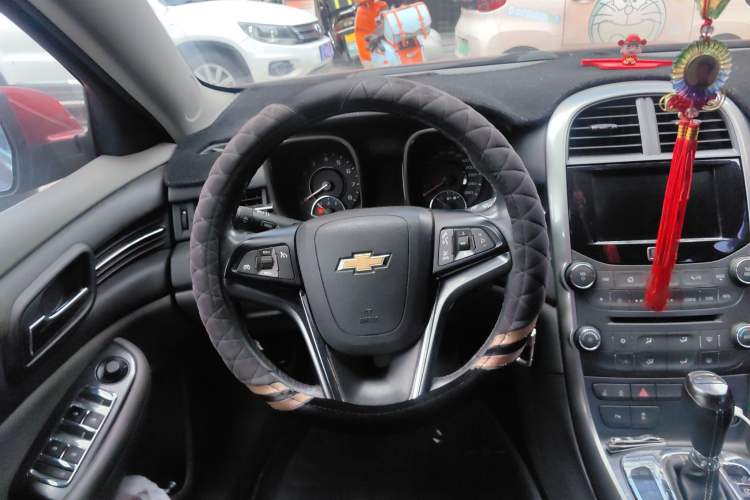 Used Chevrolet Malibu 2014 2.0L Automatic Luxury Edition Steering Wheel