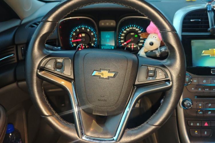 Used Chevrolet Malibu 2014 2.0L Automatic Luxury Edition Steering Wheel