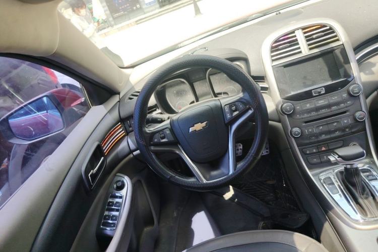 Used Chevrolet Malibu 2014 2.0L Automatic Luxury Edition Steering Wheel