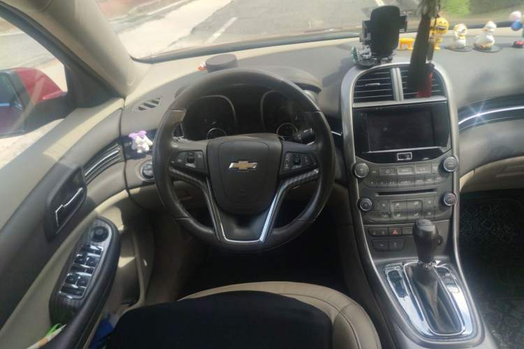 Used Chevrolet Malibu 2014 2.4L Automatic Flagship Edition Steering Wheel